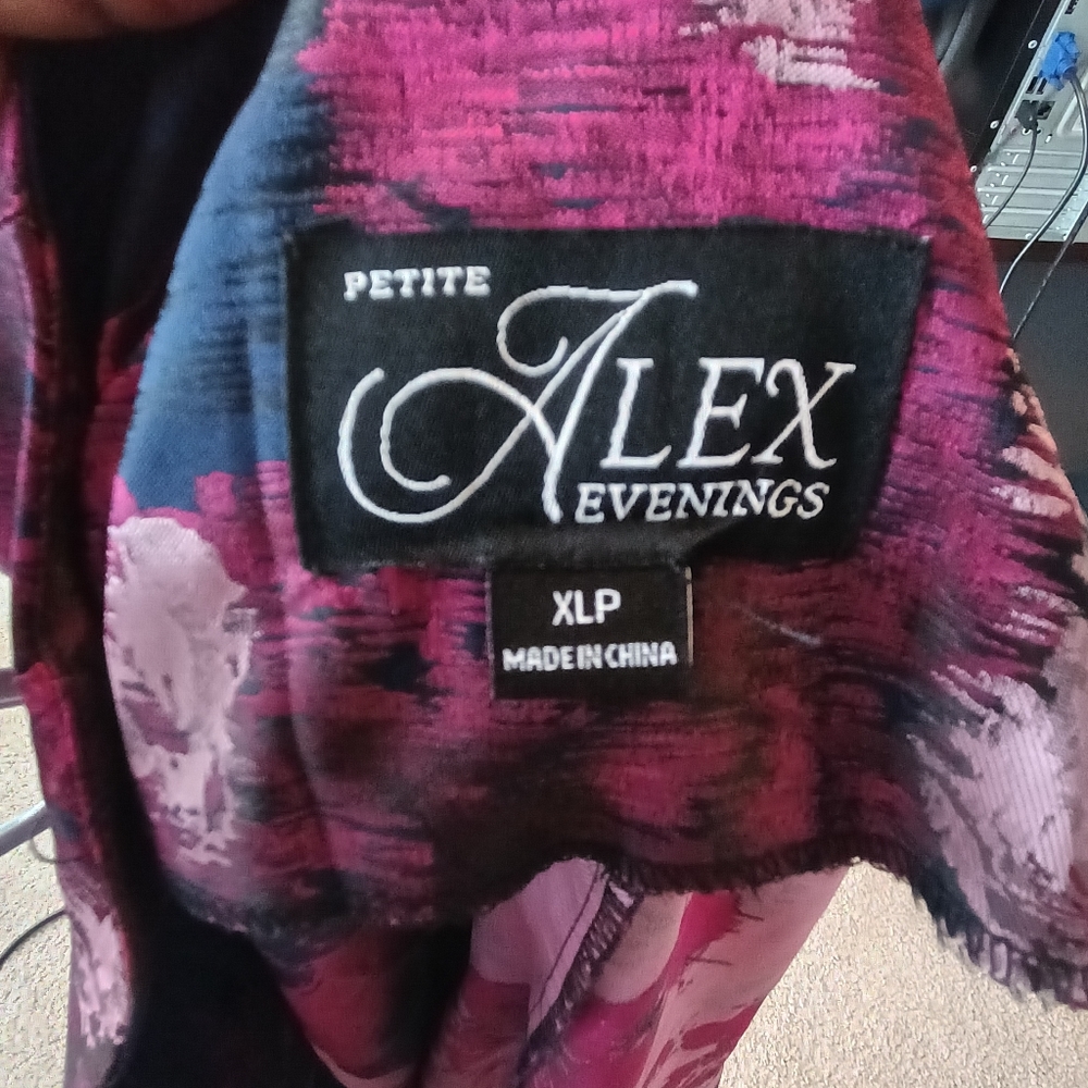 Shirt - Picture 6 of 6